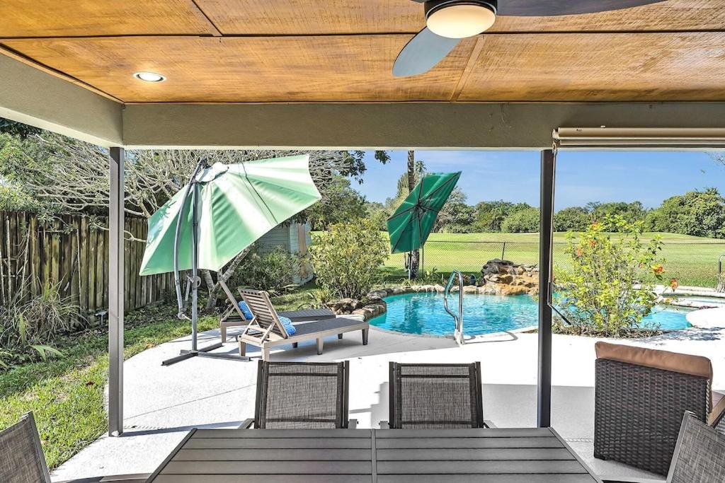 Cooper City Pool Heat I Firepit And Bbq I 75"Tv I Foosball I 581Mbps מראה חיצוני תמונה