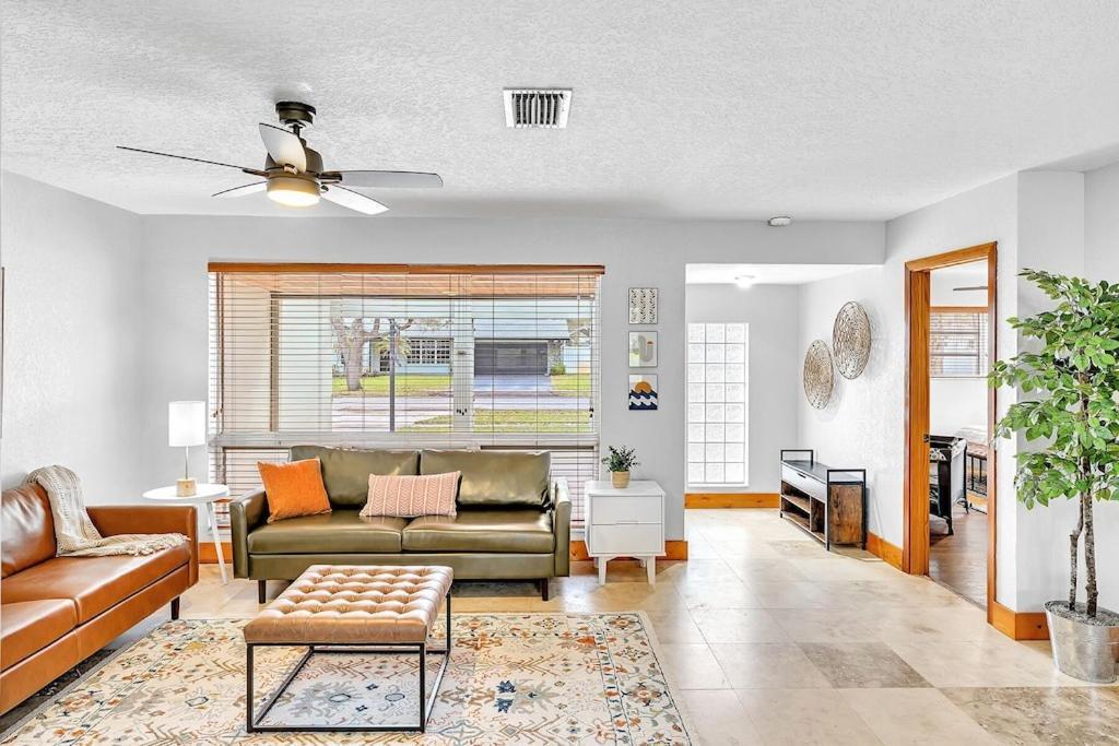 Cooper City Pool Heat I Firepit And Bbq I 75"Tv I Foosball I 581Mbps מראה חיצוני תמונה