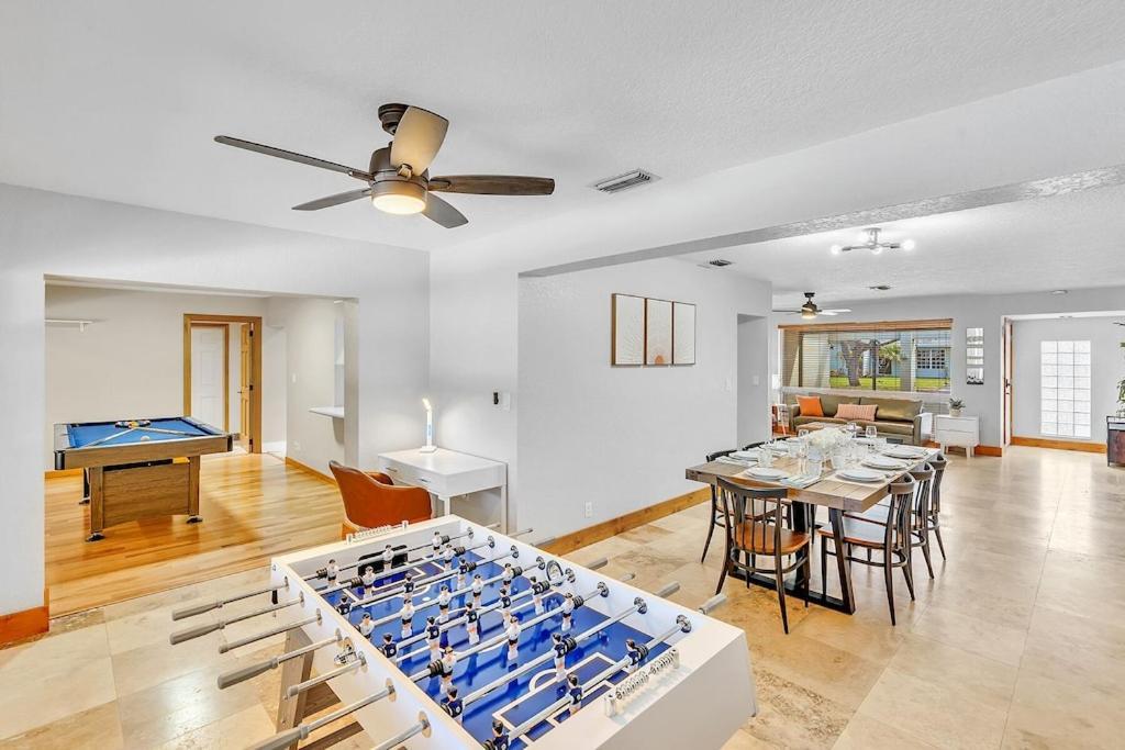 Cooper City Pool Heat I Firepit And Bbq I 75"Tv I Foosball I 581Mbps מראה חיצוני תמונה